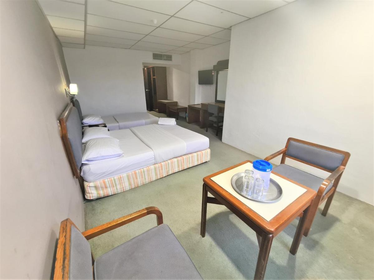 Anika Inn - Клуанг Экстерьер фото