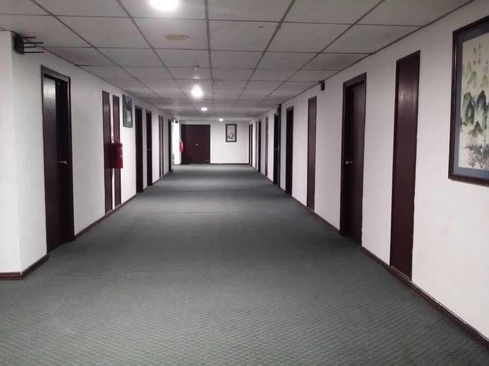 Anika Inn - Клуанг Экстерьер фото